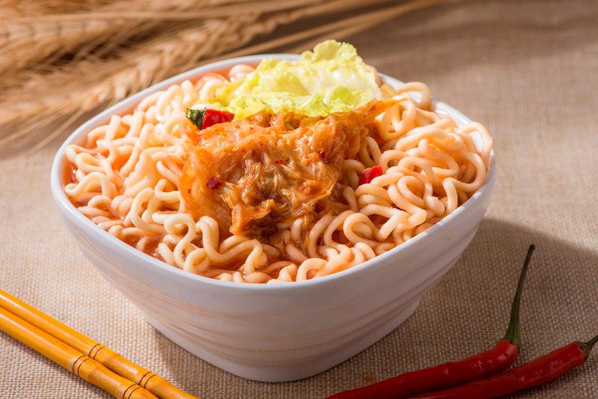 吃货们有救了！汉堡、方便面、油条都不是“垃圾食品”