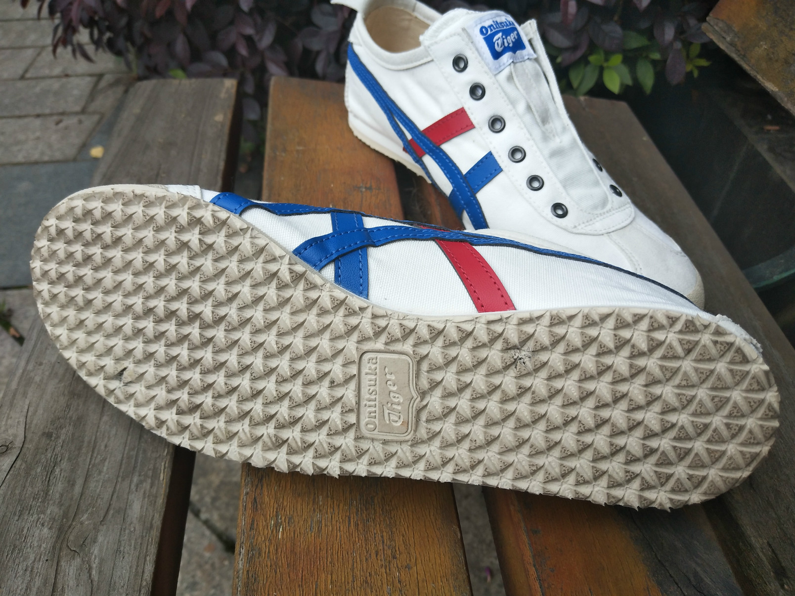 鬼冢虎鞋和亚瑟士有什么不同,鬼冢虎和亚瑟士图片