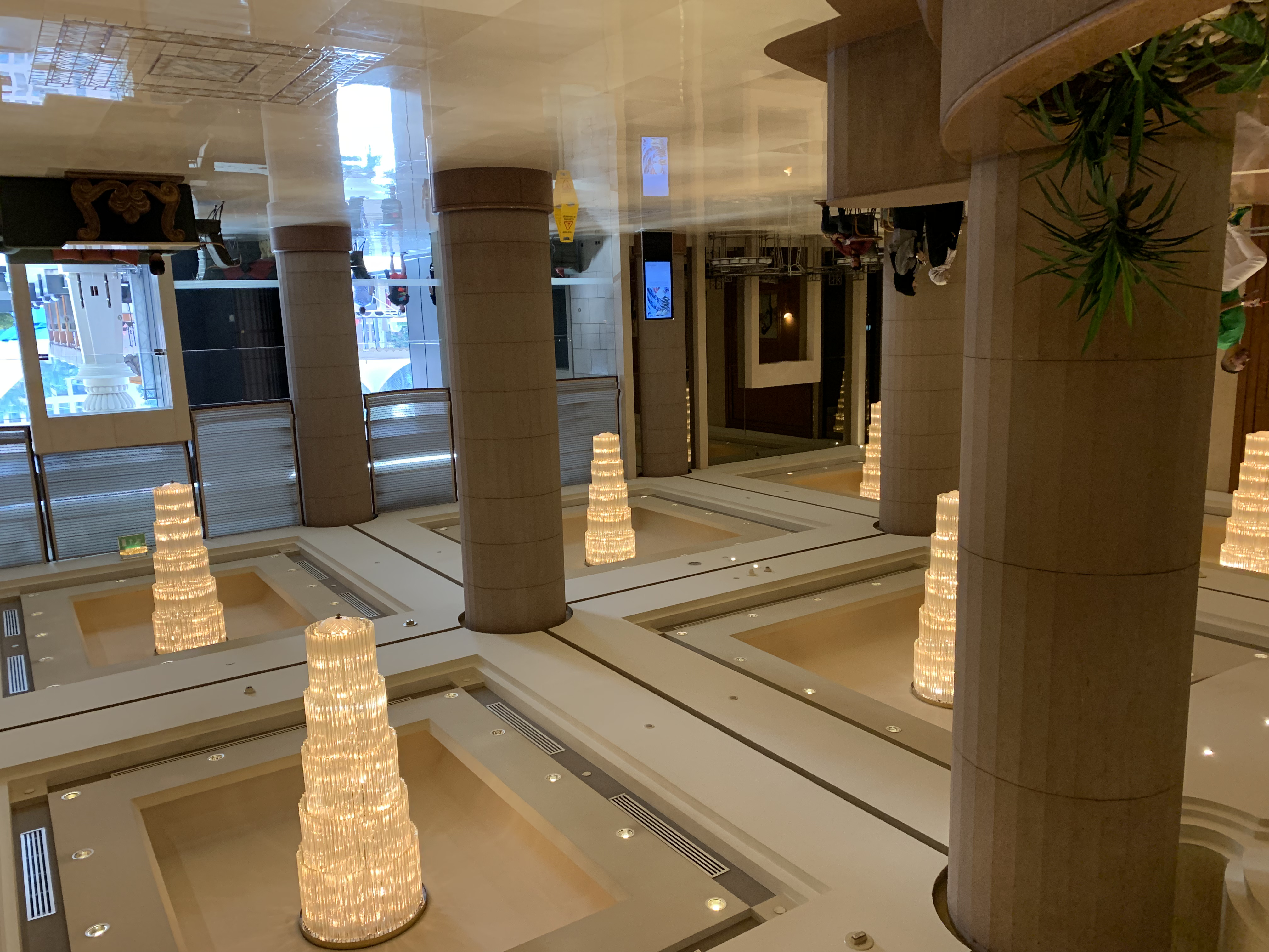 闈炴床涔嬭,闈炴床涔嬫梾鍚堥泦