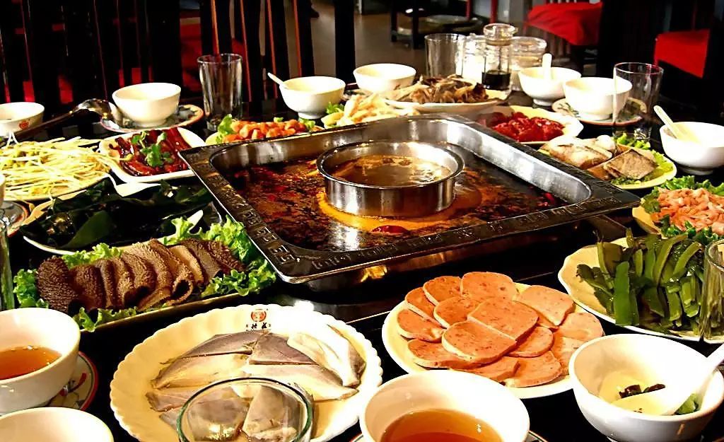 三月机票特价旅游地,3月份从成都出发机票白菜价