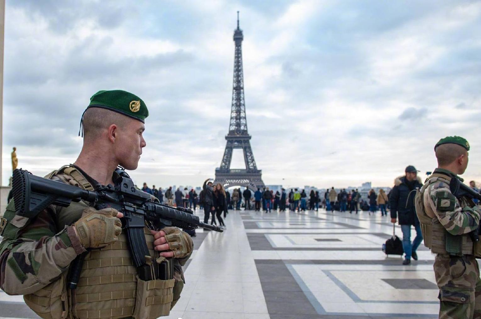 在中国逃兵役罚得太重了？看看他国是怎么做的，成本高到不敢逃