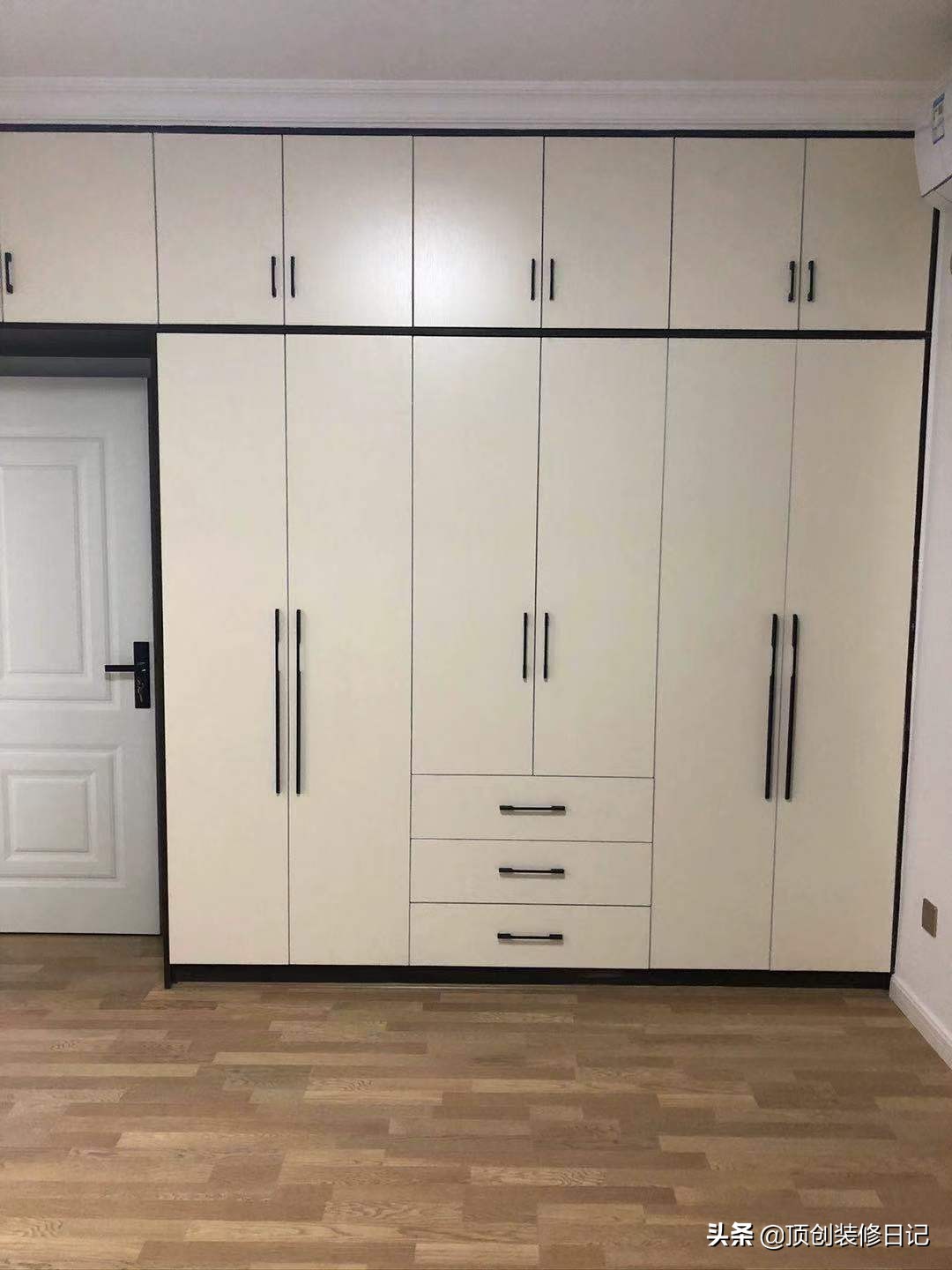 128平现代轻奢实景,128平轻奢风格效果图