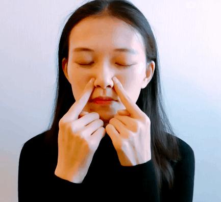 鼻炎发作时怎么缓解鼻炎症状,如何区别鼻炎和感冒