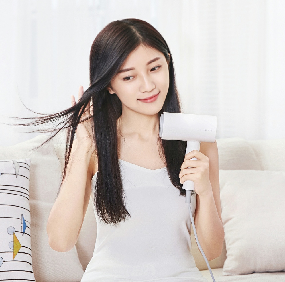 旗舰电吹风,须眉负离子电吹风的介绍