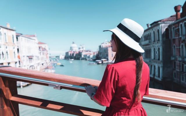 世界上唯一一个没有汽车的城镇,除了威尼斯唯一没有车辆的城市