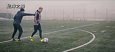 底线背转身教学,单打转身技巧