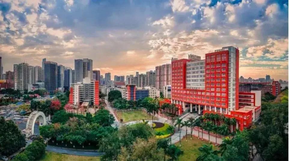 在别的城市上大学真的好吗,去哪个城市上大学最舒服