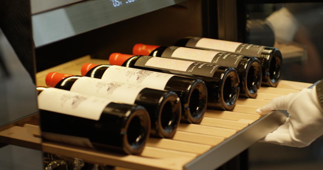 一键优雅开瓶，尽享品质轻奢生活