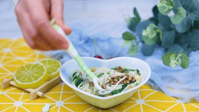 给宝宝做什么粥可以补铁和钙,婴儿面条1-3岁细面补铁