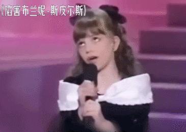 布兰妮被囚禁25年,布兰妮被父亲虐待13年