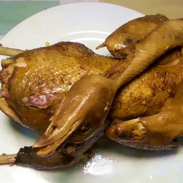 常熟特产叫花鸡怎么吃,常熟名菜叫花鸡