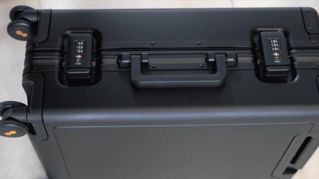 要颜值还是要实用,小米90分和地平线8号拉杆箱对比