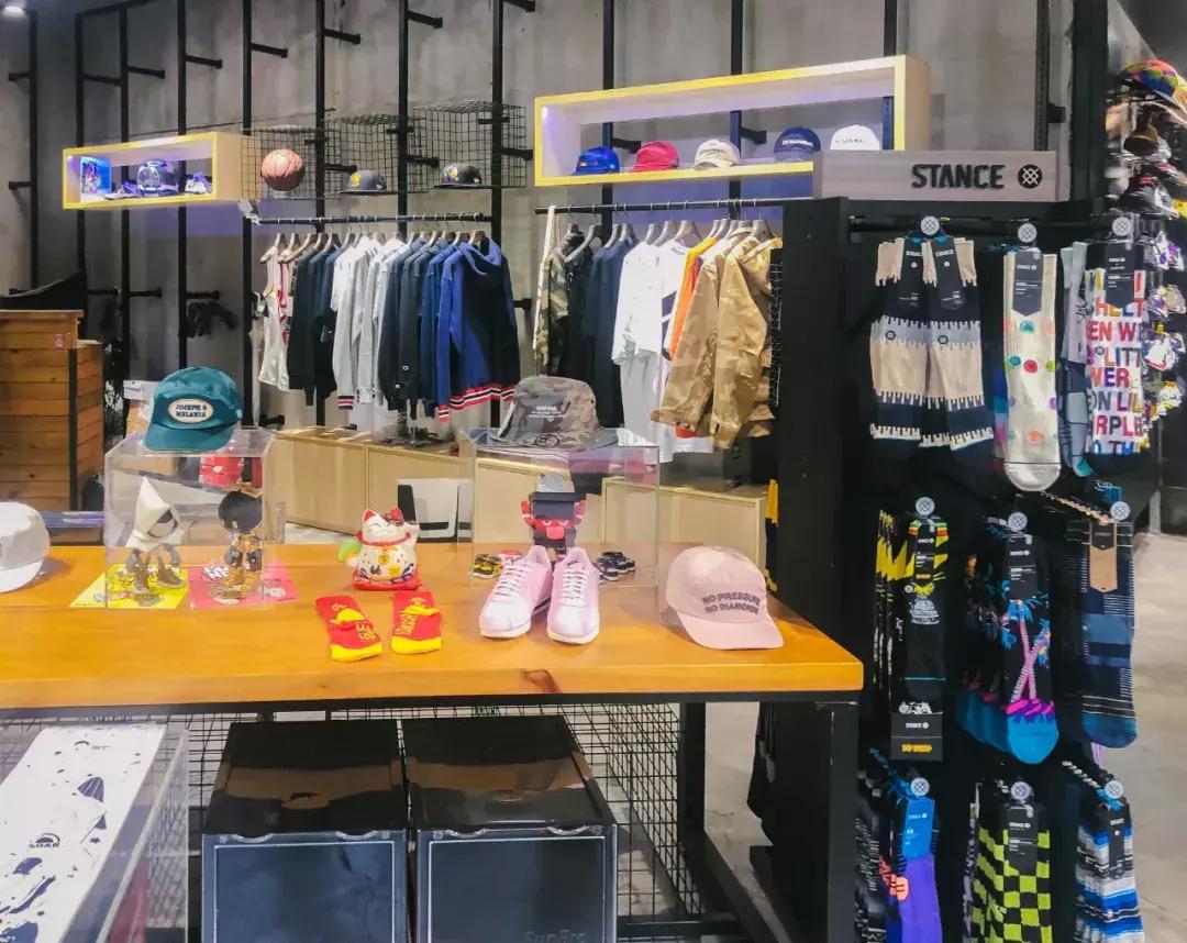 广州潮流球鞋文化胜地！3家鞋迷们不得不知道的店，我都探好路了