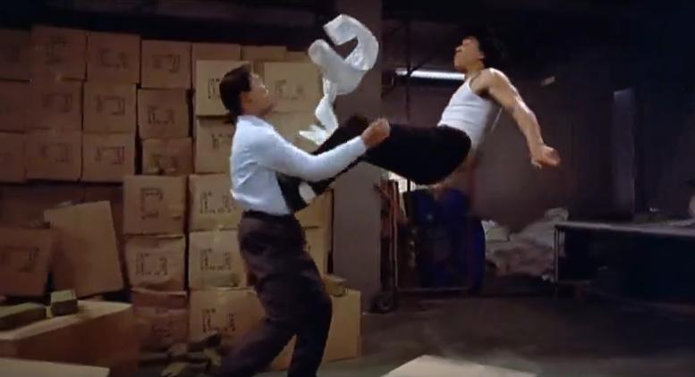 元彪洪金宝铁三角电影,成龙元彪洪金宝铁三角唱歌