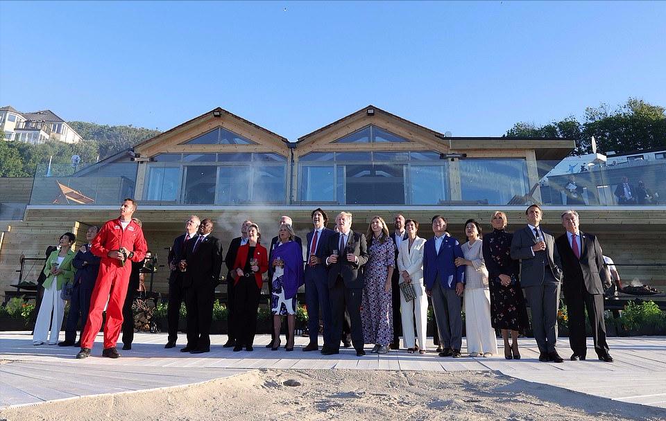 娉曞浗鎬荤粺澶汉甯冧附鍚夌壒绌挎惌,娉曞浗澶汉甯冧附鍚夌壒绌挎惌澶ц。