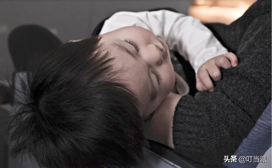 8岁的男孩睡觉打呼是怎么回事,8岁小孩晚上睡觉打呼是什么原因