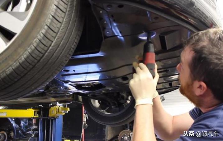 奥迪a4有没有必要安装发动机护板,2011年逍客发动机护板有必要换吗