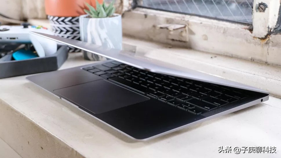 m1macbookair还值得购买吗,m1macbookAIR值得购买么