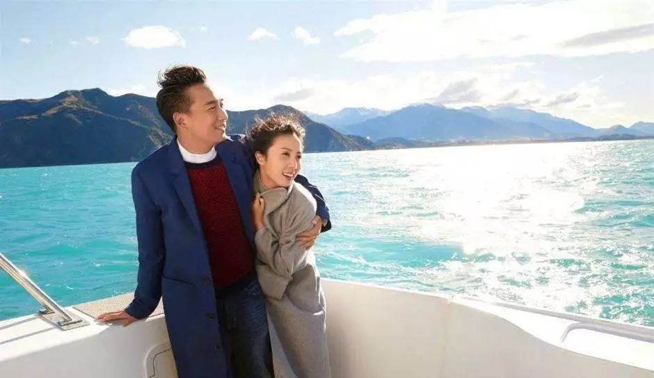 多多妈罕见晒跳舞视频，舞姿婀娜小蛮腰抢镜，难怪黄磊这么爱她