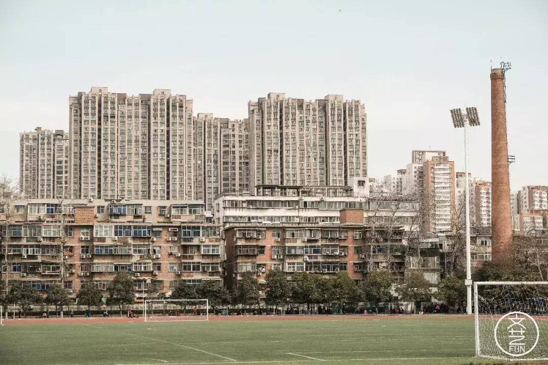 郑州火车头体育场老照片,郑州市火车头体育场