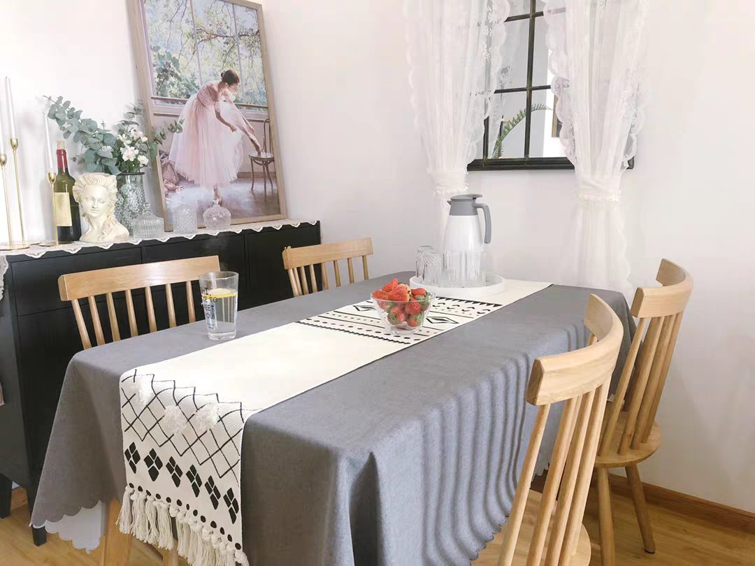 桌布铺在家里精致大气,卧室桌布好看