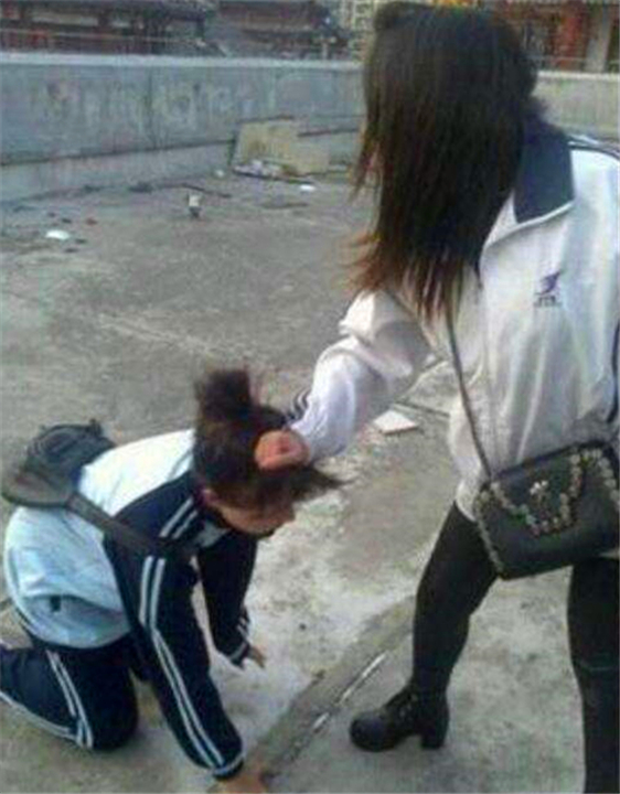 孩子在学校被打父母怎么处理最好,孩子在学校被打要怎么解决问题