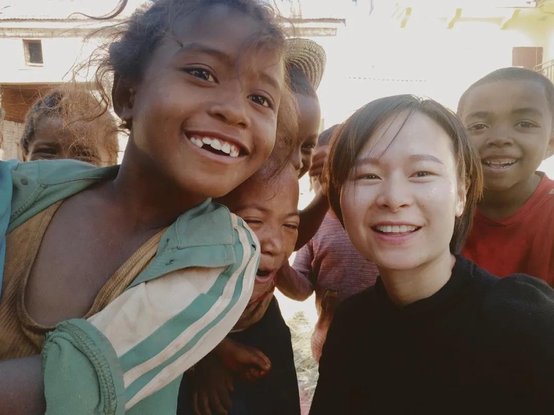 十年后农村女孩逆袭成为女总,一个农村姑娘的十年从乡村到城市