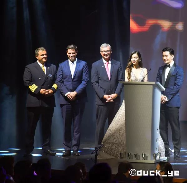 乘坐皇家加勒比邮轮太阳光光谱号,黄晓明皇家加勒比海洋光谱号