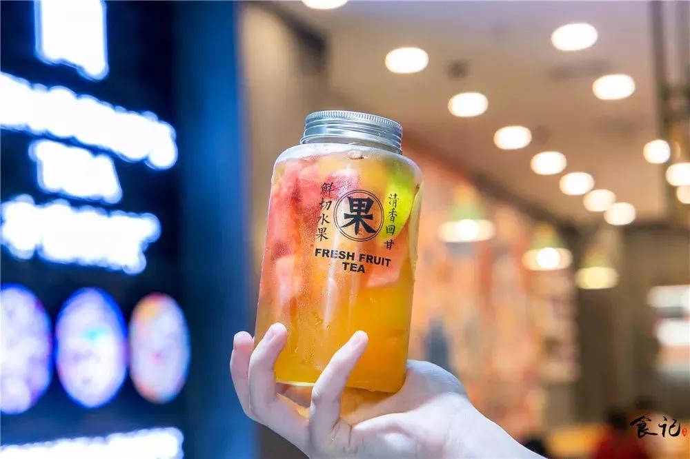 我太太太难了!体感36℃的襄阳夏天,全靠一杯高颜值的茶饮续命