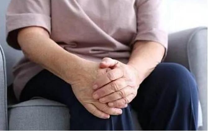 慢性痛风性关节炎有治愈的案例吗,痛风性关节炎能根治吗