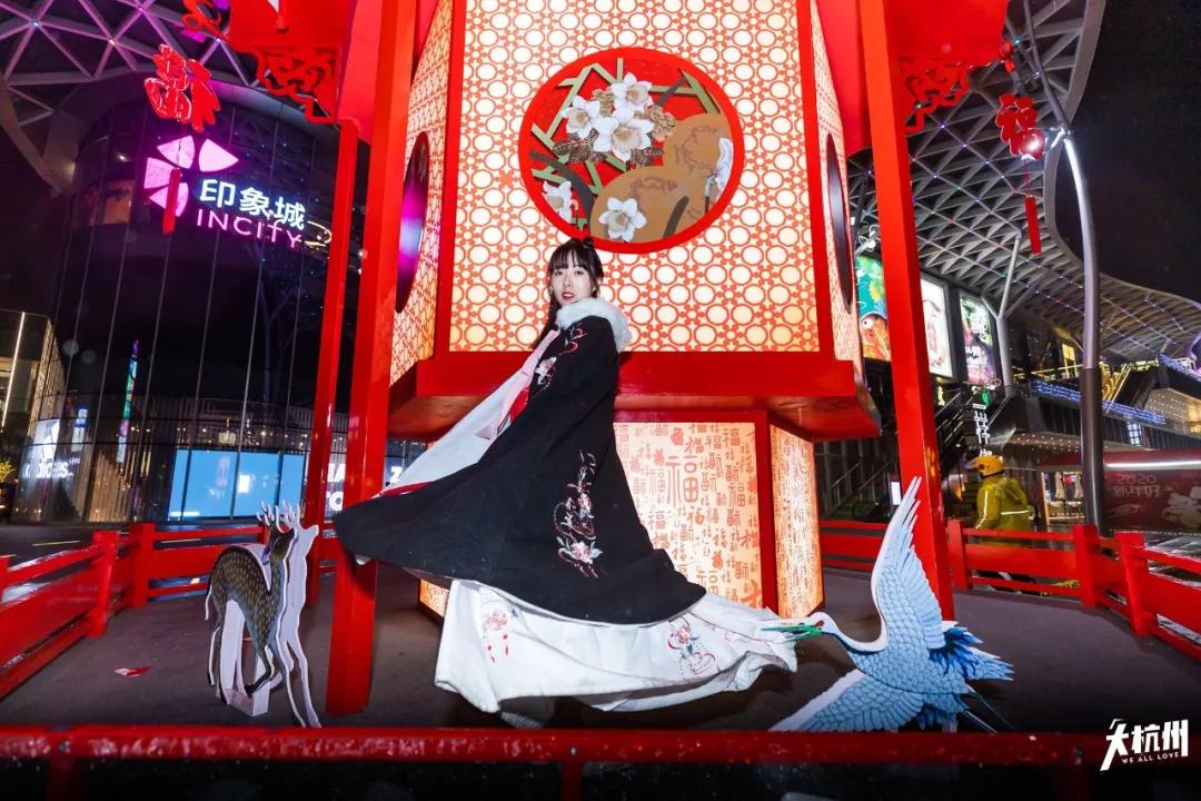 在杭州遇见紫禁城！宫灯前祈福、畅音阁迎新！来这里过故宫中国节