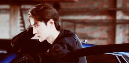 回眸一笑百媚生人生难得几回眸,回眸一笑百媚生古装美女回眸瞬间