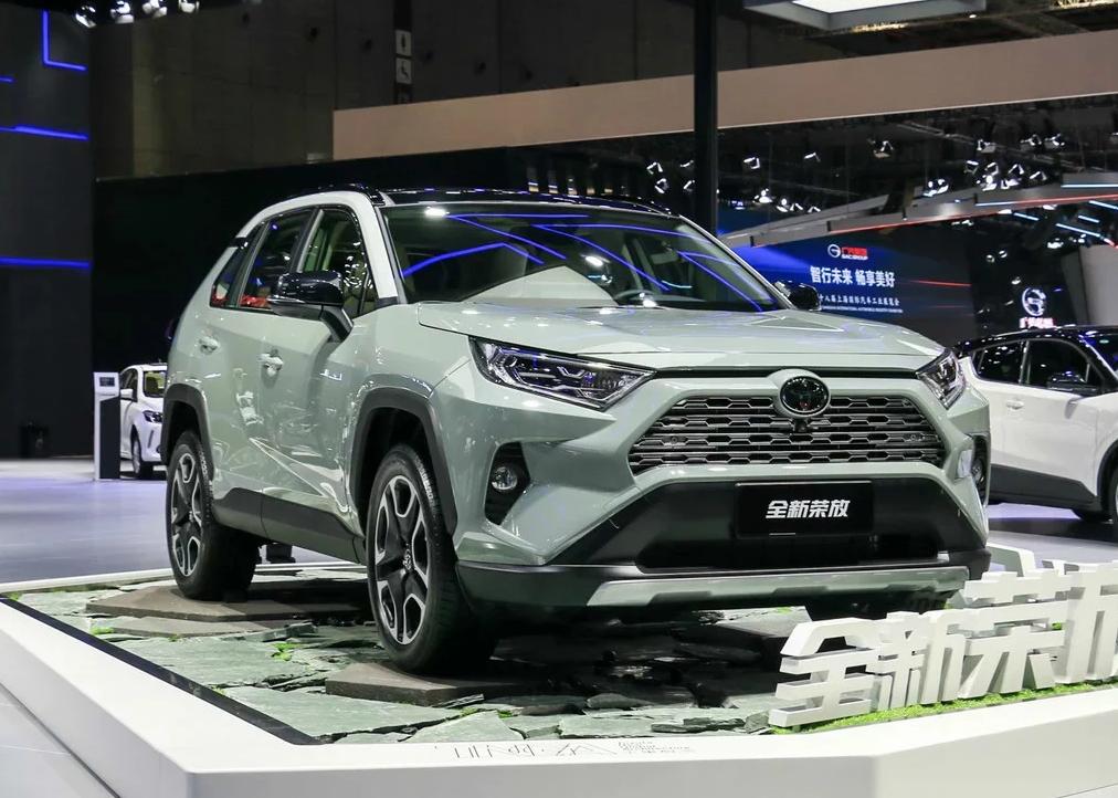 rav4对比领克01,领克01和rav4哪个更值得买
