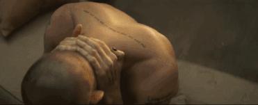 逃离极端家庭，反抗十年家暴，她是比尔盖茨盛赞的自学成才女博士