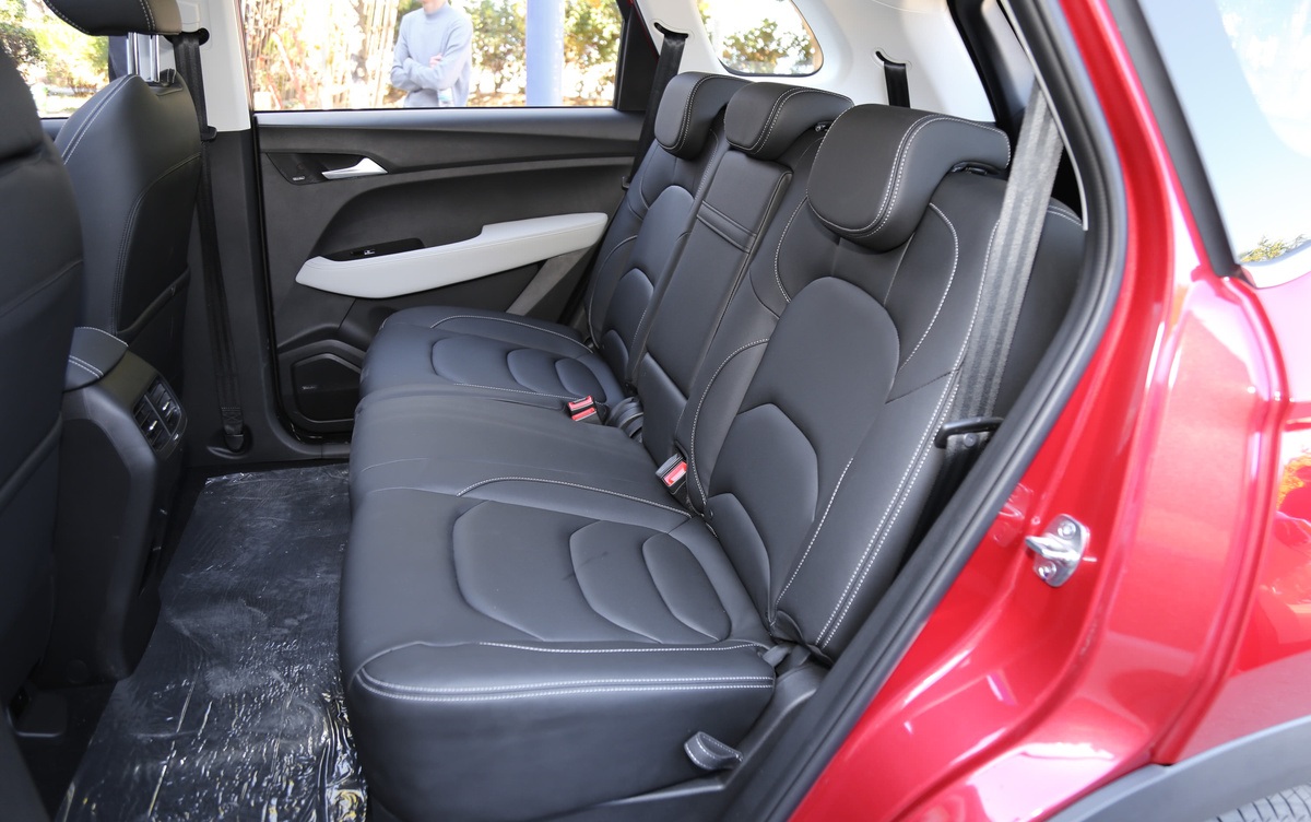 哪一款6-7座SUV最值得购买,5-8万左右7座suv推荐