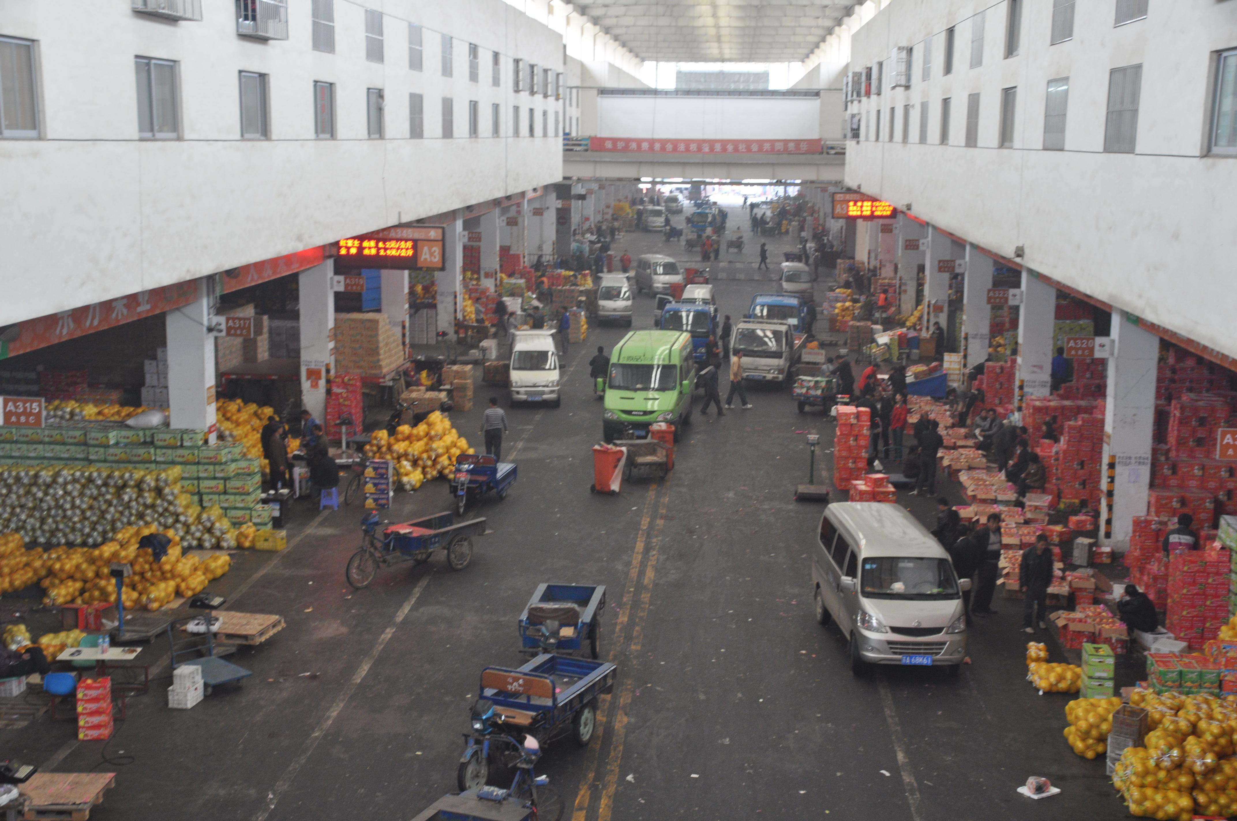 水果批发怎样找产地货源,想做水果批发怎么找市场