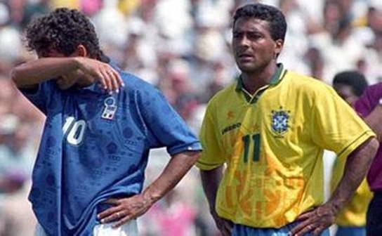 足坛历史前十中锋大罗,马拉多纳和贝利谈c罗大罗