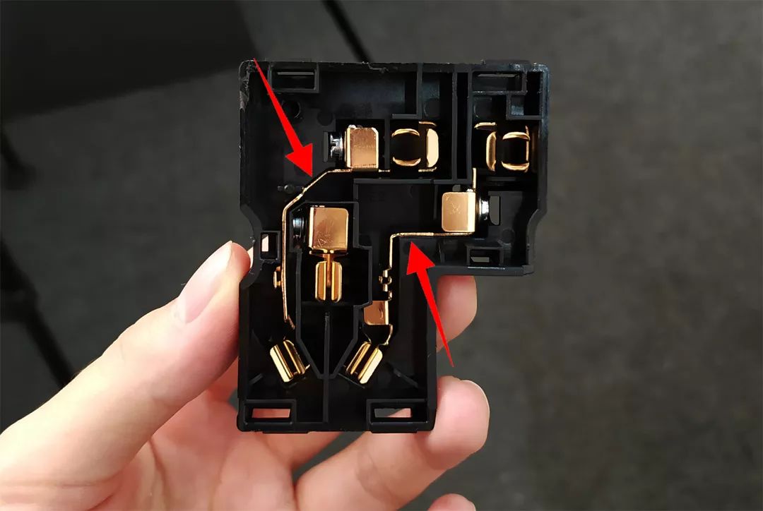 为什么不到10元的插座都是垃圾?