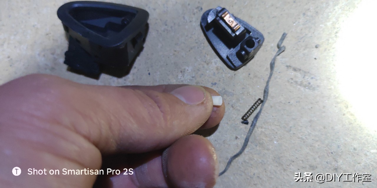 强迫症技术宅花了一千多网购电动车回来DIY组装