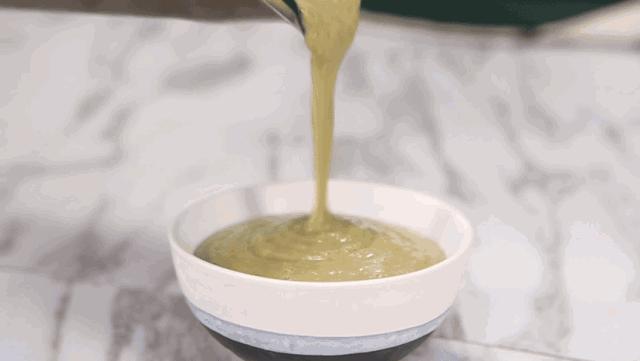 炎炎夏日不如做份甜品消消暑吧,夏日消暑甜品美味的红糖冰粉