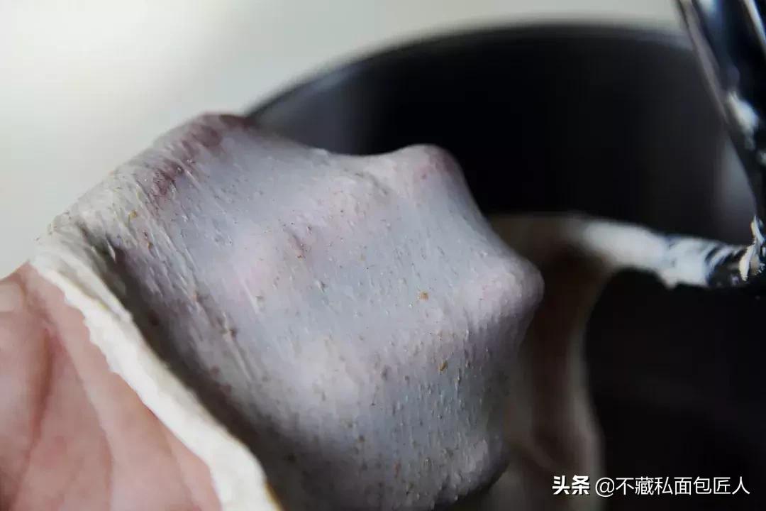 高粉和低粉混合做面包,做面包高粉和低粉比例