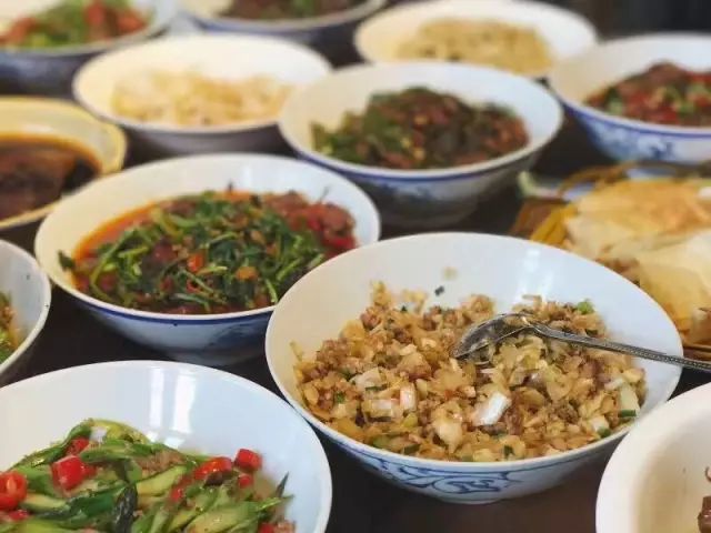 湖南长沙湘菜馆哪家比较好,长沙7号湘菜馆有名的菜坛子肉