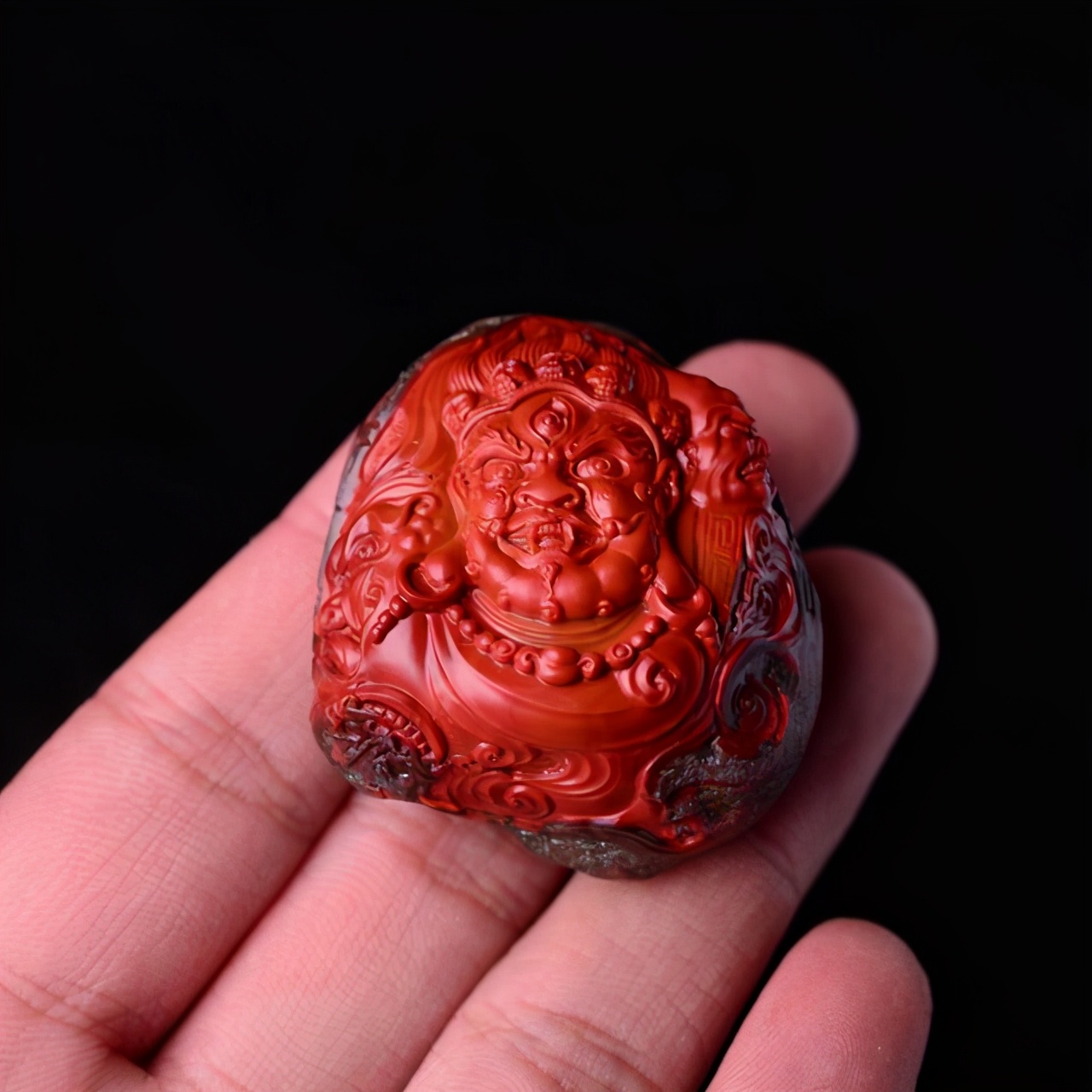 裂开的玛瑙能带吗,开裂的手串还能玩吗