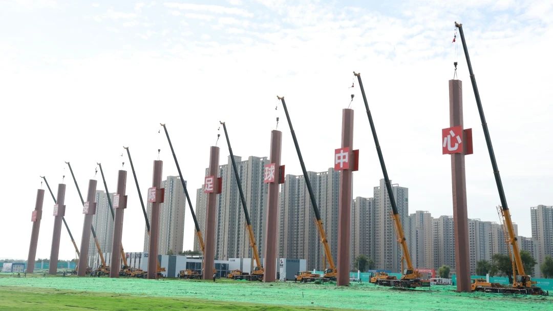 西安6万人足球场效果图,西安专业足球场建设进度