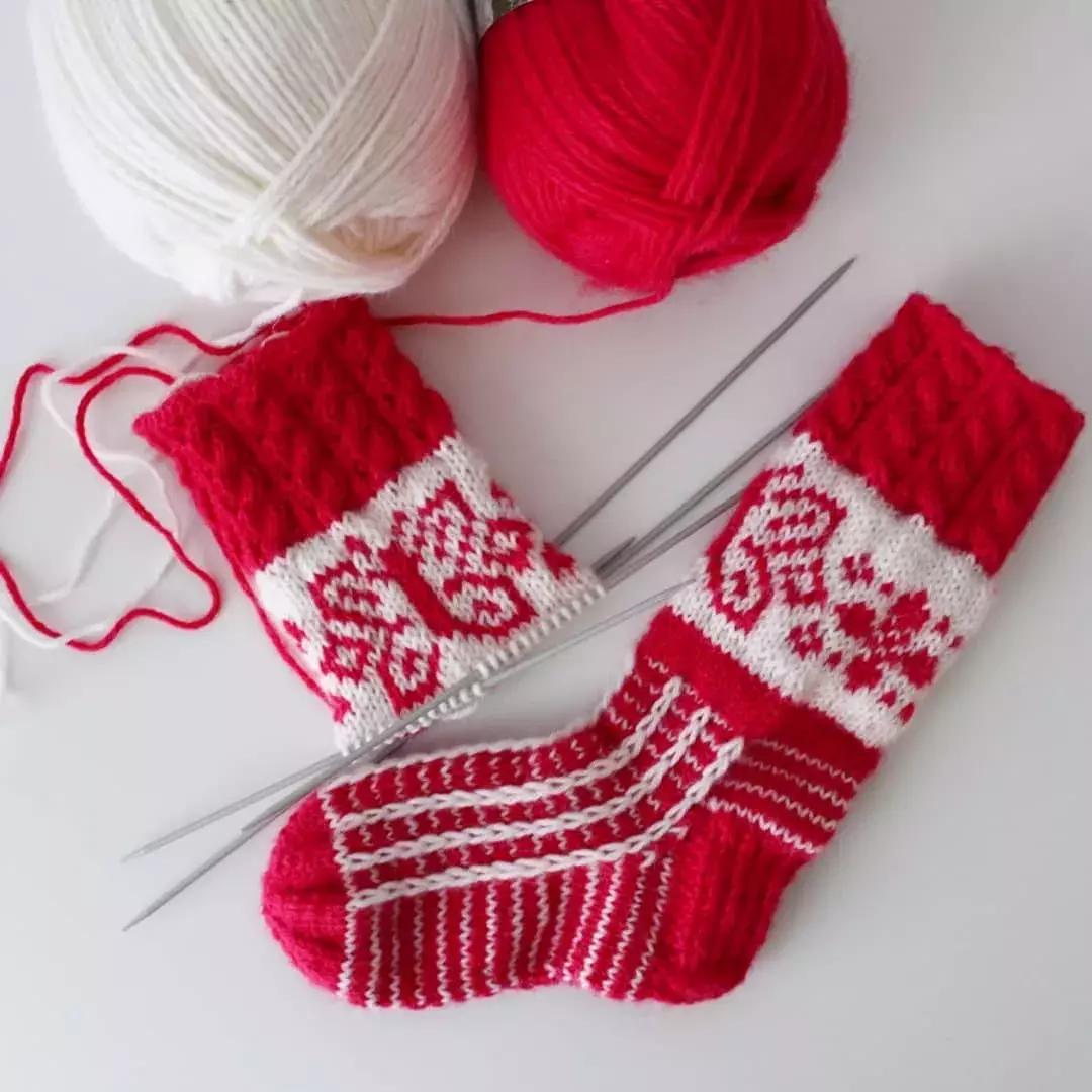 好看毛线袜棒针编织,简单厚实的毛线袜花样