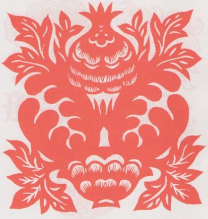 小猪坐石榴，越过越富有