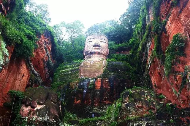 源色旅游入驻驻马店！！！特推出9999元20选7国内线路优惠套餐卡