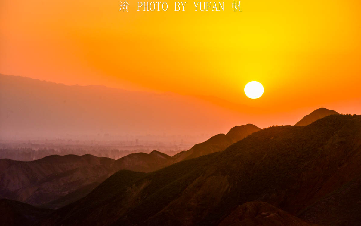 张掖七彩丹霞多久可以看完,旅游张掖七彩丹霞应该注意什么