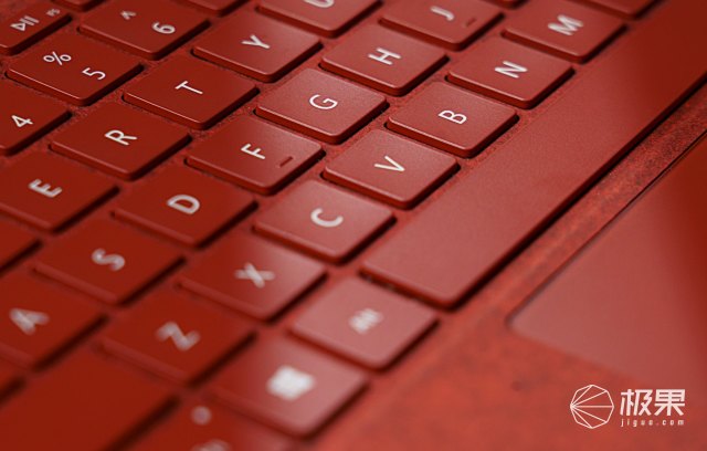 ipad和苹果笔记本电脑的区别,有一台电脑了还要买ipad吗