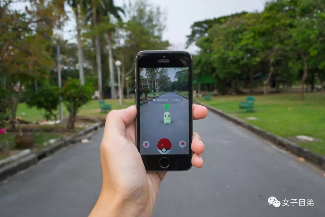 出身900亿世家豪门！揭秘蠢萌“皮卡丘”的顶级贵公子身份真相